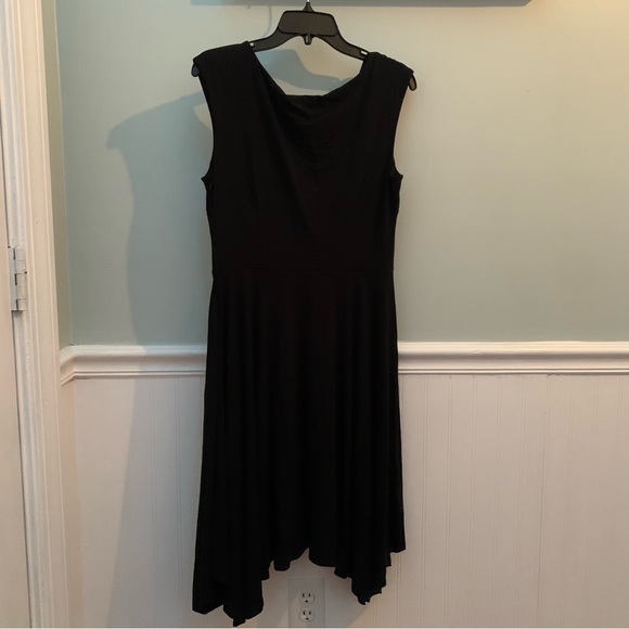 Ann Taylor Solid Black Dress. Women’s 10. - Picture 2 of 6